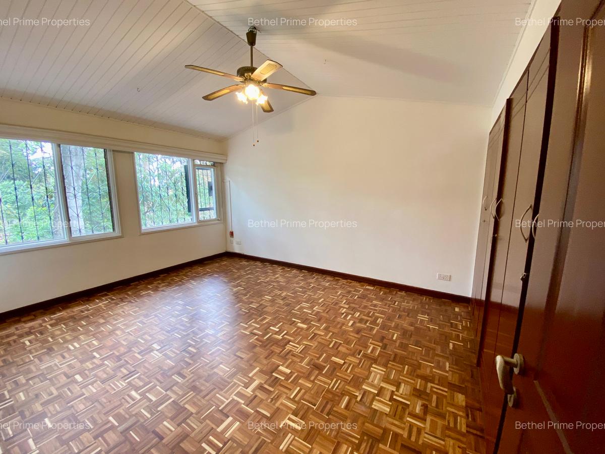 4 Bed House with En Suite in Muthaiga - 16