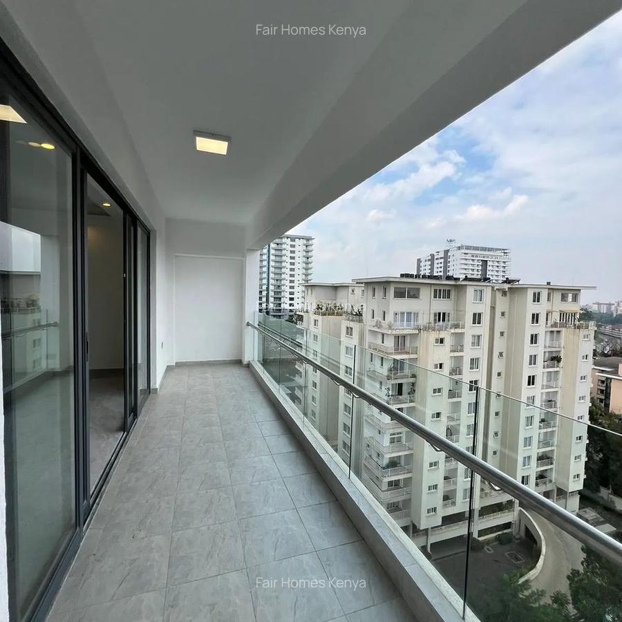 4 Bed Apartment with En Suite at Valley Arcade - 4