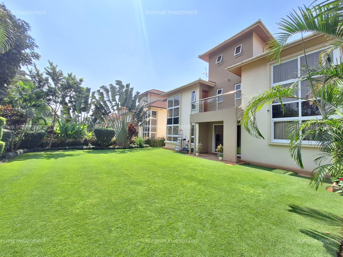 4 Bed Townhouse with En Suite at New Runda - 3