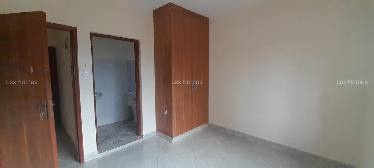 3 Bed House with En Suite at Rimpa - 10