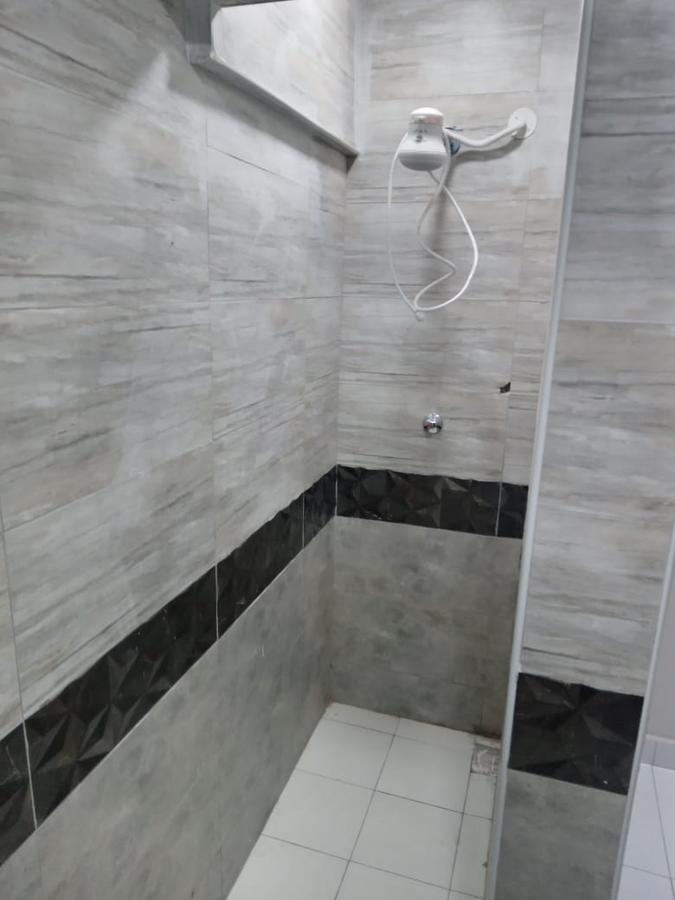 2 Bed Apartment with En Suite at Chandy Rd - 10