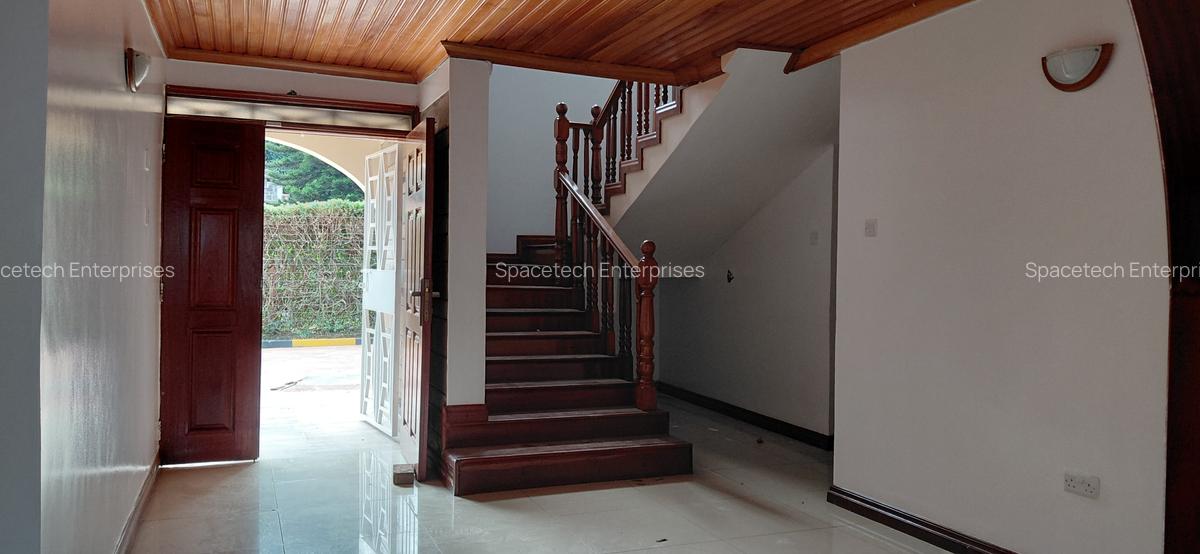 5 Bed House with En Suite in Nyari - 7