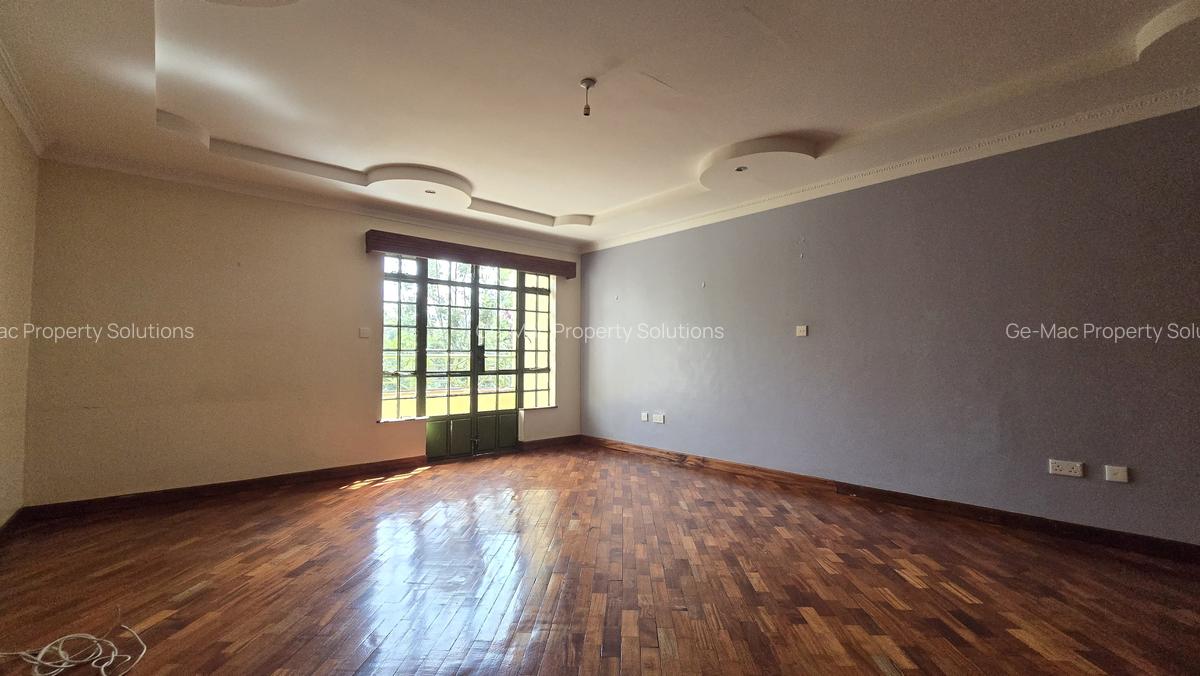 5 Bed Townhouse with En Suite in Lavington - 8
