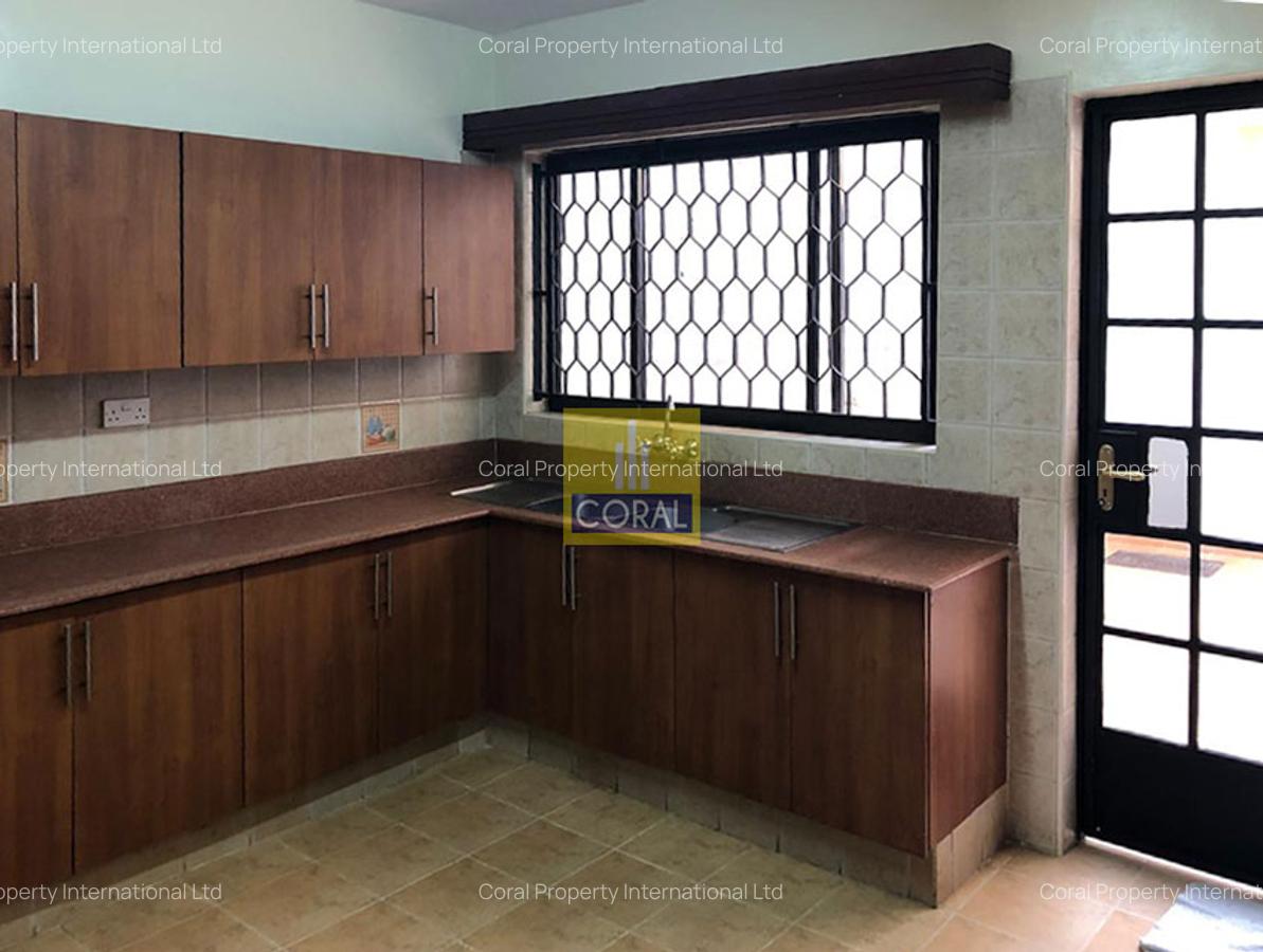 5 Bed Townhouse in Lavington - 5