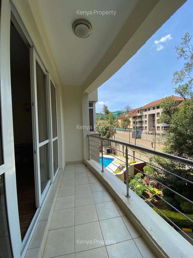 Serviced 2 Bed Apartment with En Suite at Brookside Gardens - 11