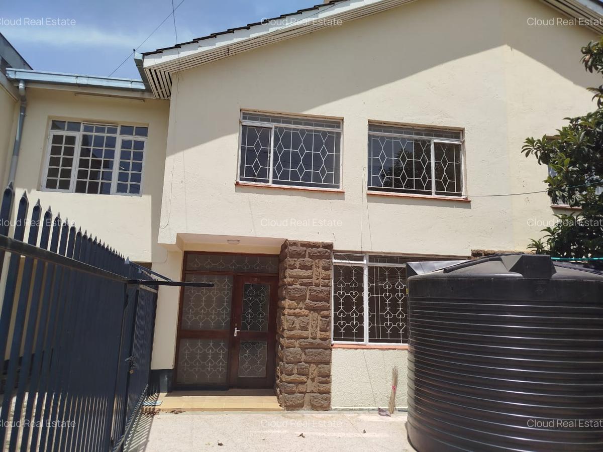 4 Bed House with Garden in South C - 1