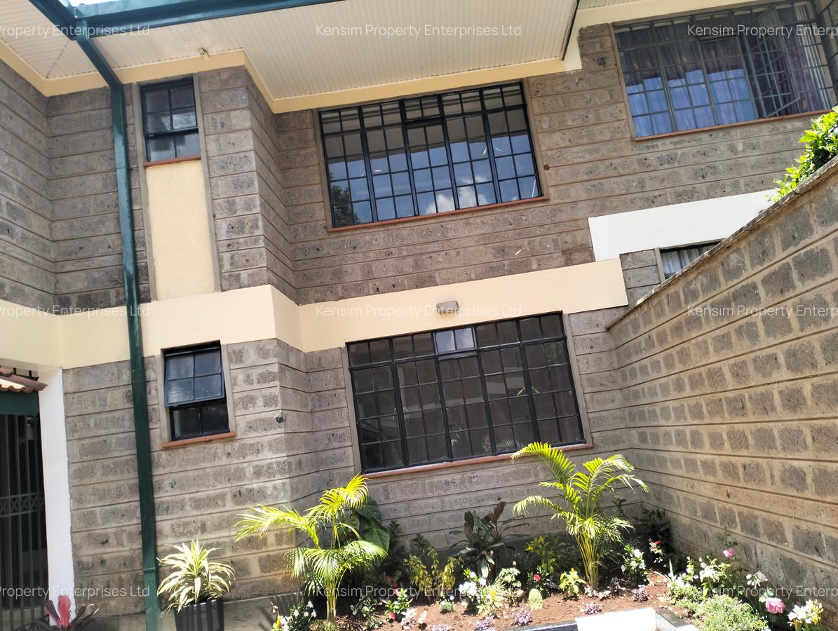 4 Bed Townhouse with En Suite in Lavington - 6
