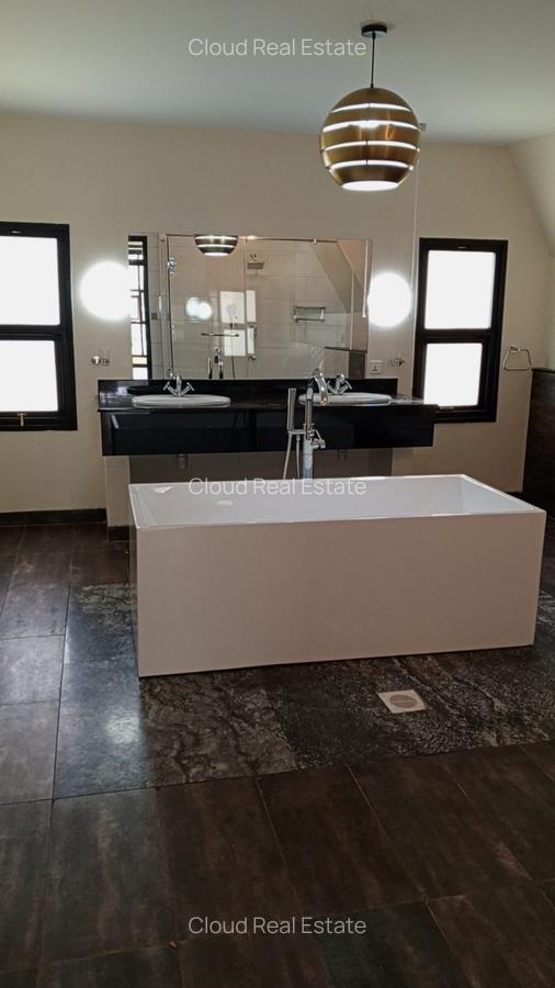 5 Bed House with En Suite in Karen - 11