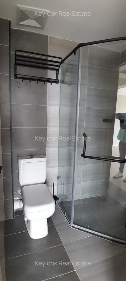 2 Bed Apartment with En Suite at Lavington - 7