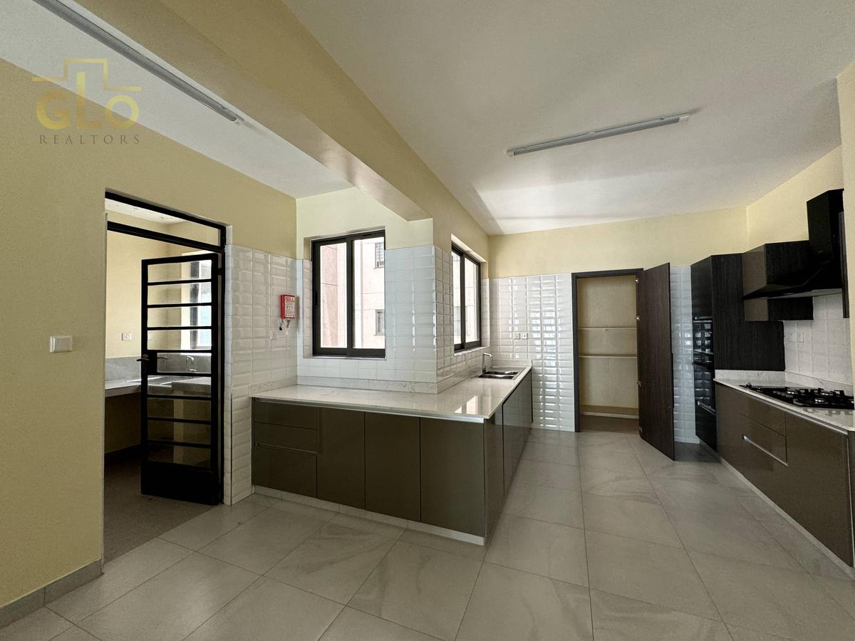 2 Bed Apartment with En Suite in General Mathenge - 9