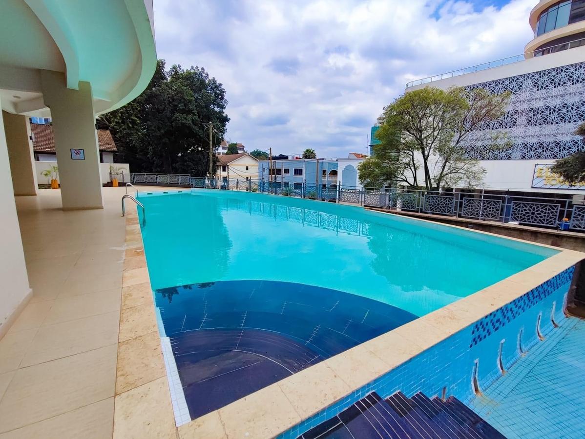 2 Bed Apartment with En Suite in Westlands Area - 6