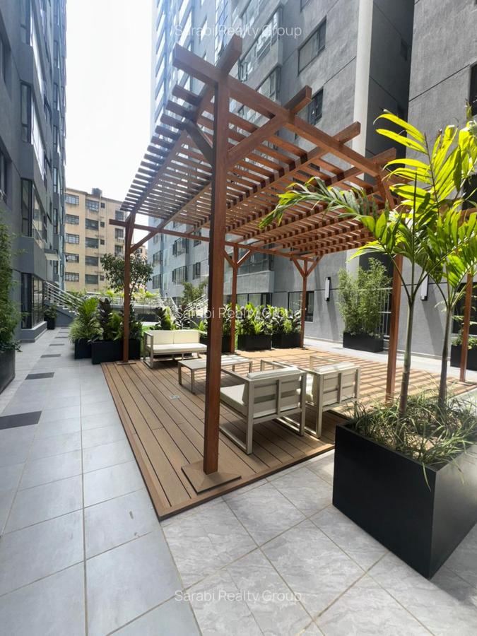 2 Bed Apartment with En Suite in Lavington - 9