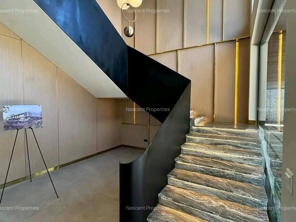 5 Bed House with En Suite in Kitisuru - 2