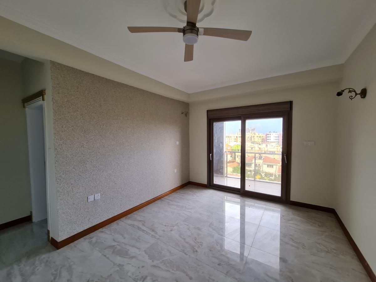 Serviced 3 Bed Apartment with En Suite in Nyali Area - 15