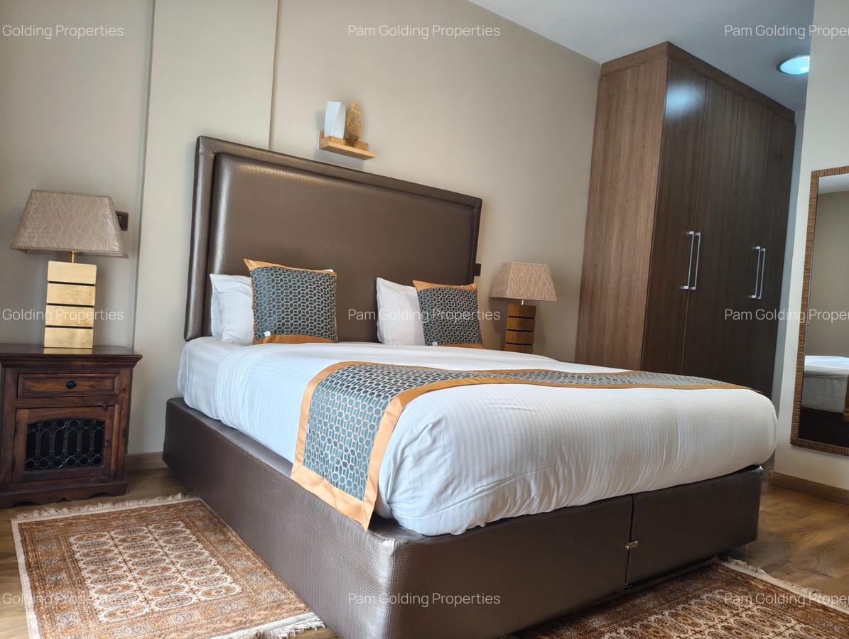 1 Bed Apartment with En Suite in Lavington - 10