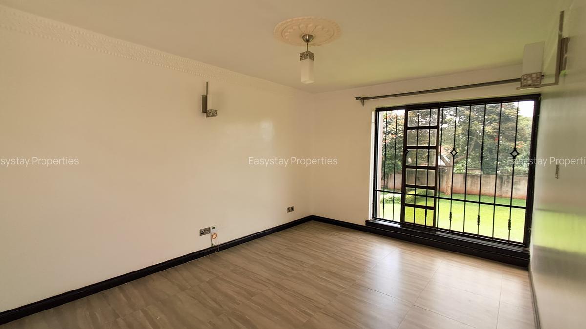 5 Bed House with En Suite in Runda - 4