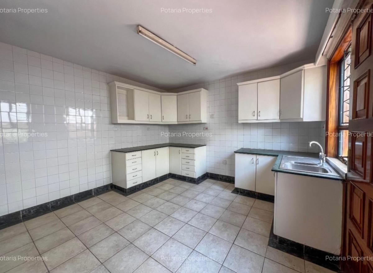 2 Bed Townhouse with En Suite in Kileleshwa - 9