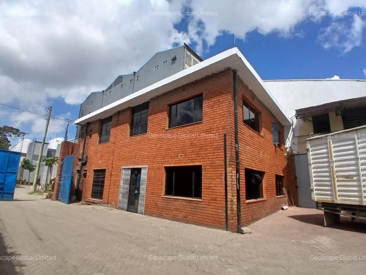 3,000 ft² Warehouse with Backup Generator in Industrial Area - 1