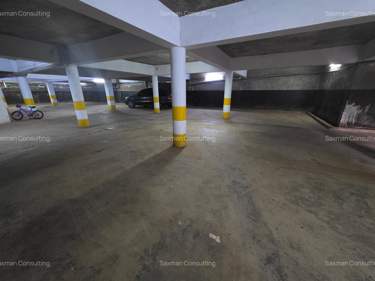 2 Bed Apartment with En Suite in Nyari - 4