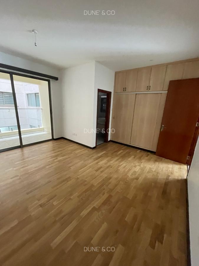 4 Bed Apartment with En Suite in Westlands Area - 9