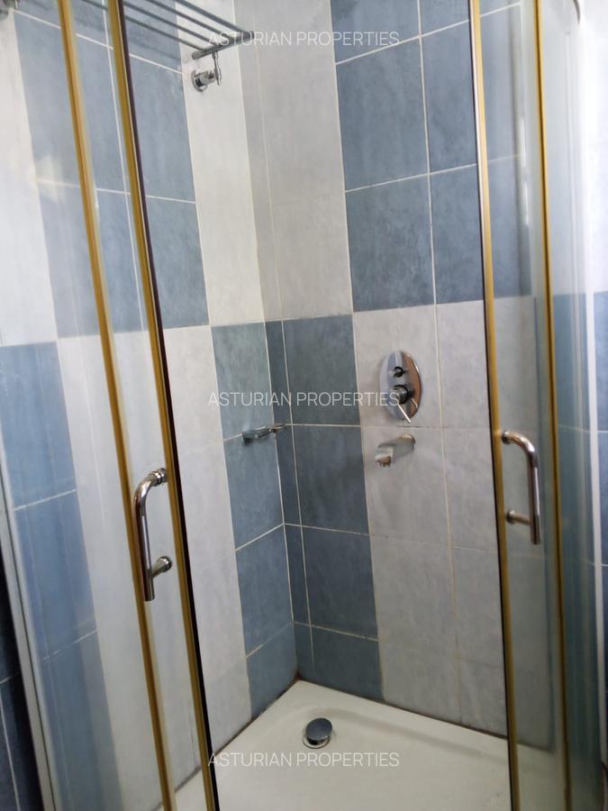 Furnished 2 Bed Apartment with En Suite in Rosslyn - 4