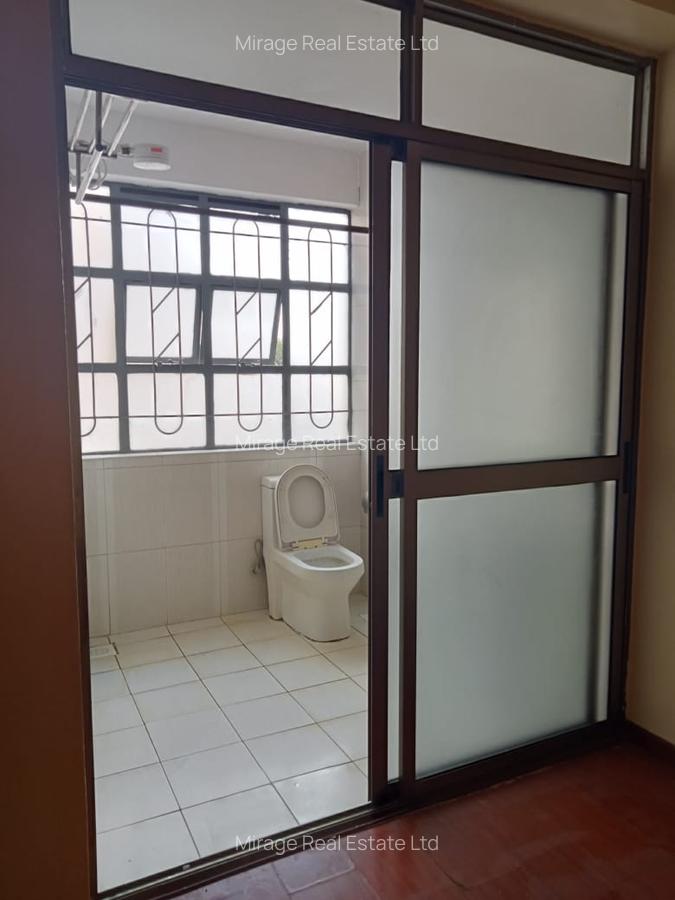 3 Bed Apartment with En Suite in Lavington - 7