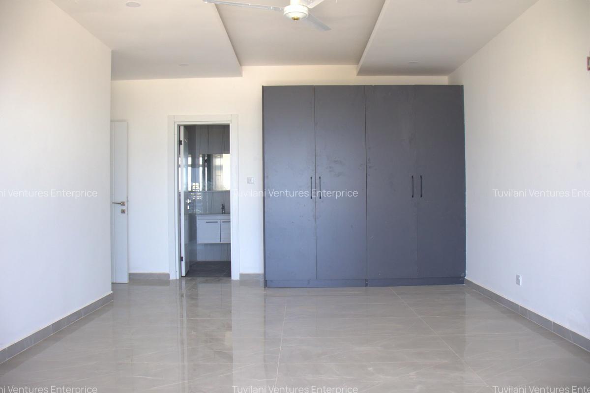Serviced 3 Bed Apartment with En Suite at Nyali Mombasa - 8
