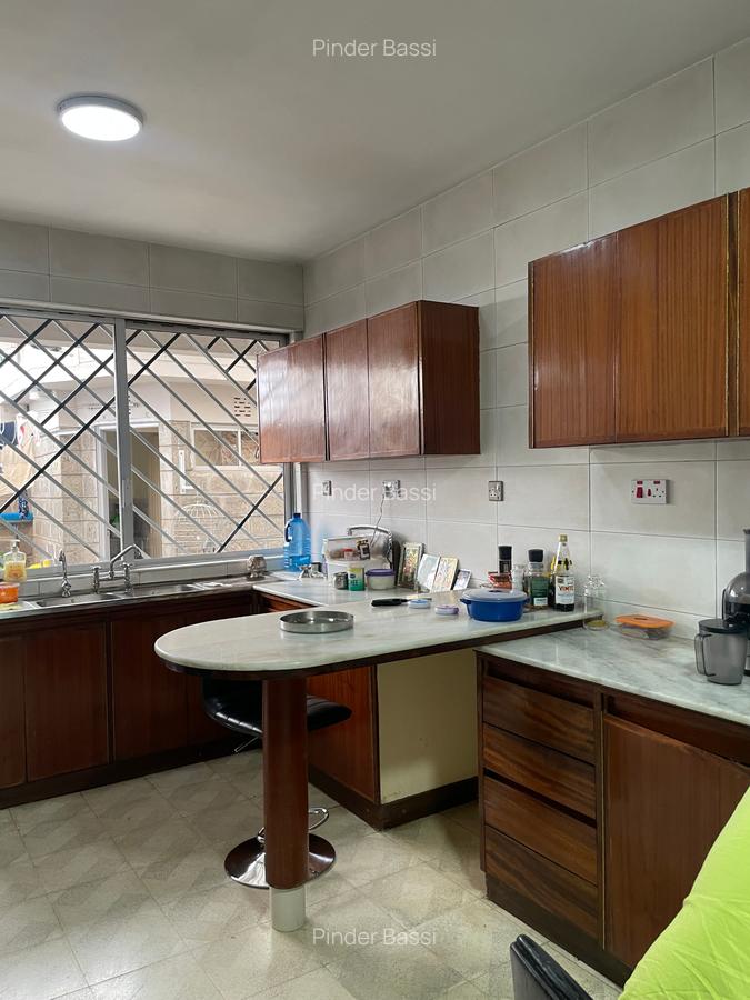 4 Bed Townhouse with En Suite at Msanaka Road - 5