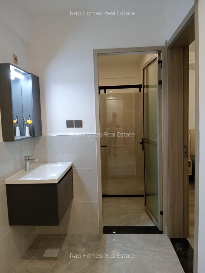 1 Bed Apartment with En Suite in Lavington - 2