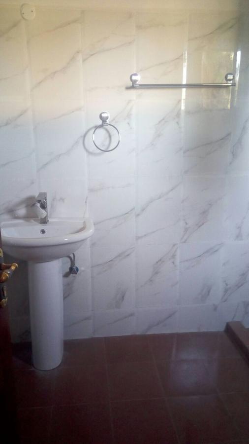 2 Bed Apartment with En Suite at As41 - 8