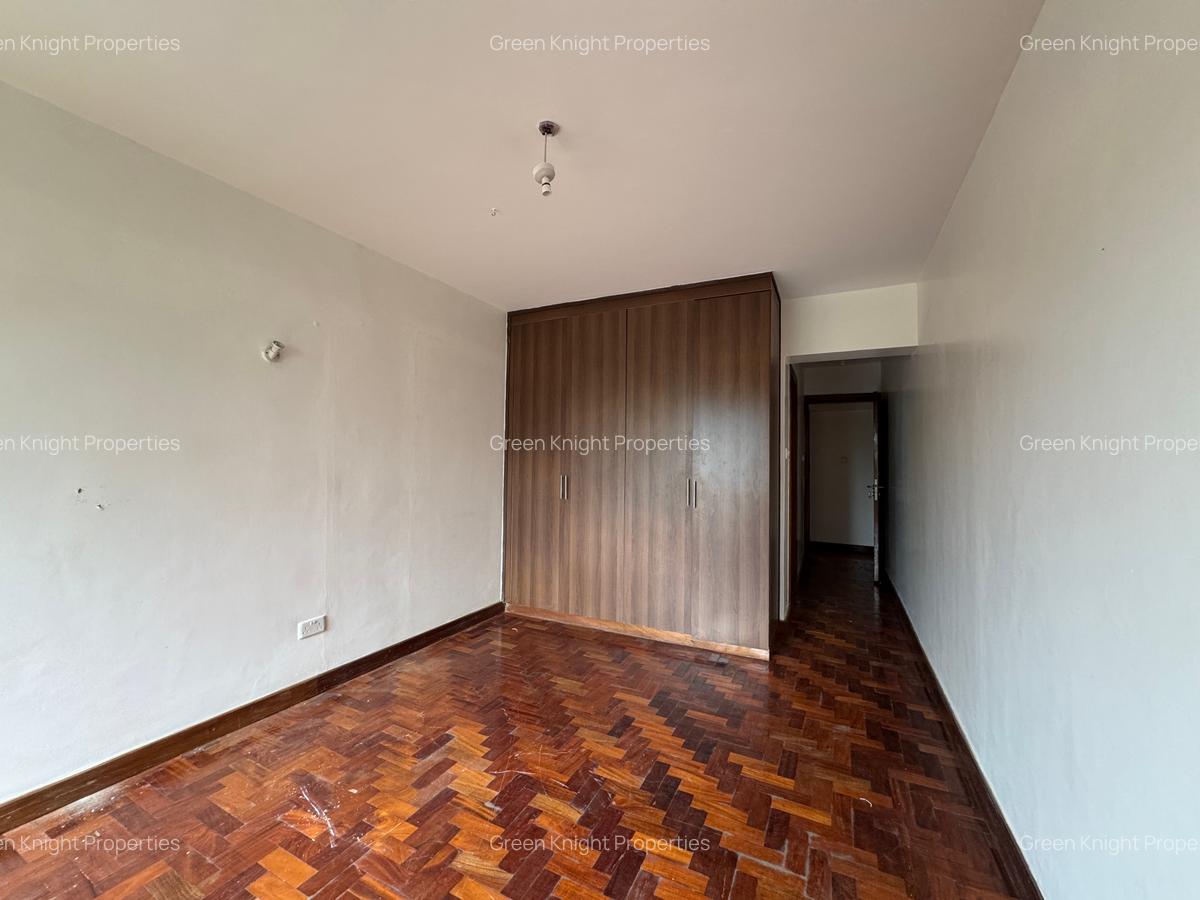 Serviced 3 Bed Apartment with En Suite in Kilimani - 15