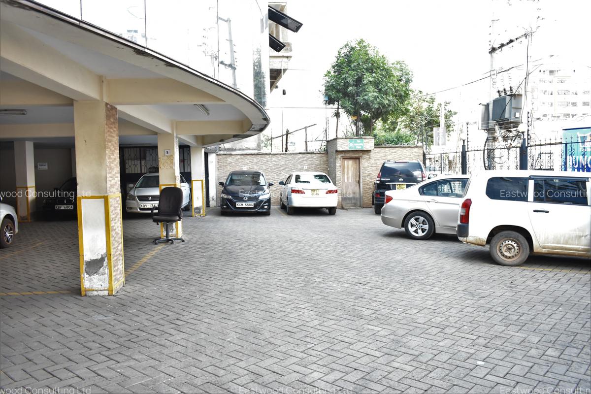 1,400 ft² Office with Service Charge Included at Muthithi Road - 3