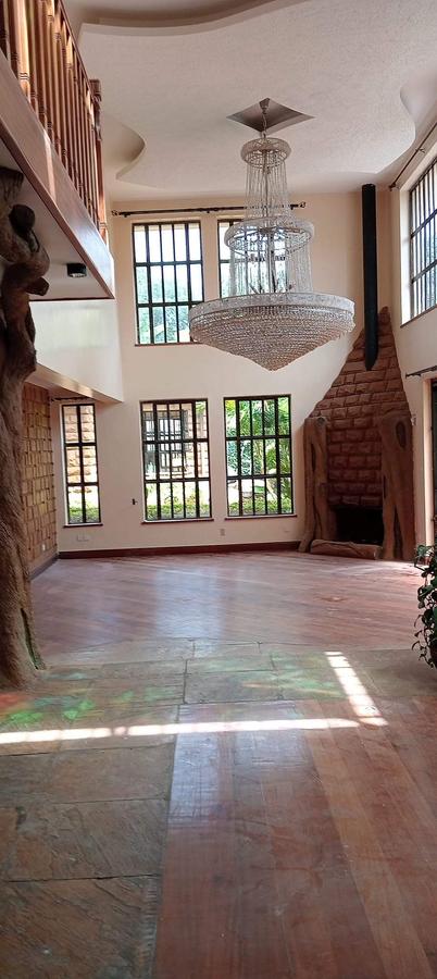 5 Bed House with En Suite at Nyari - 16