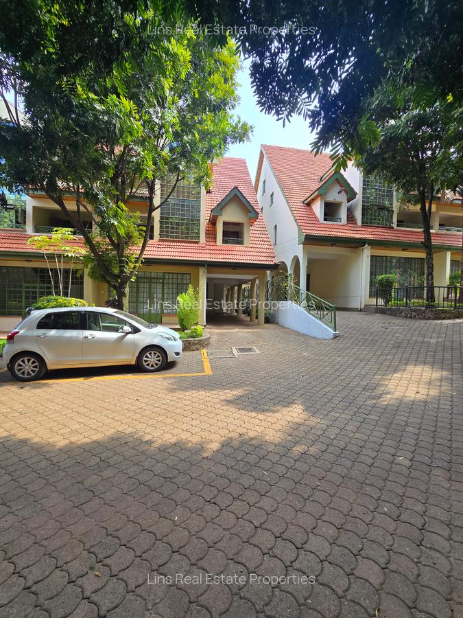 4 Bed Townhouse with En Suite in Lavington - 2