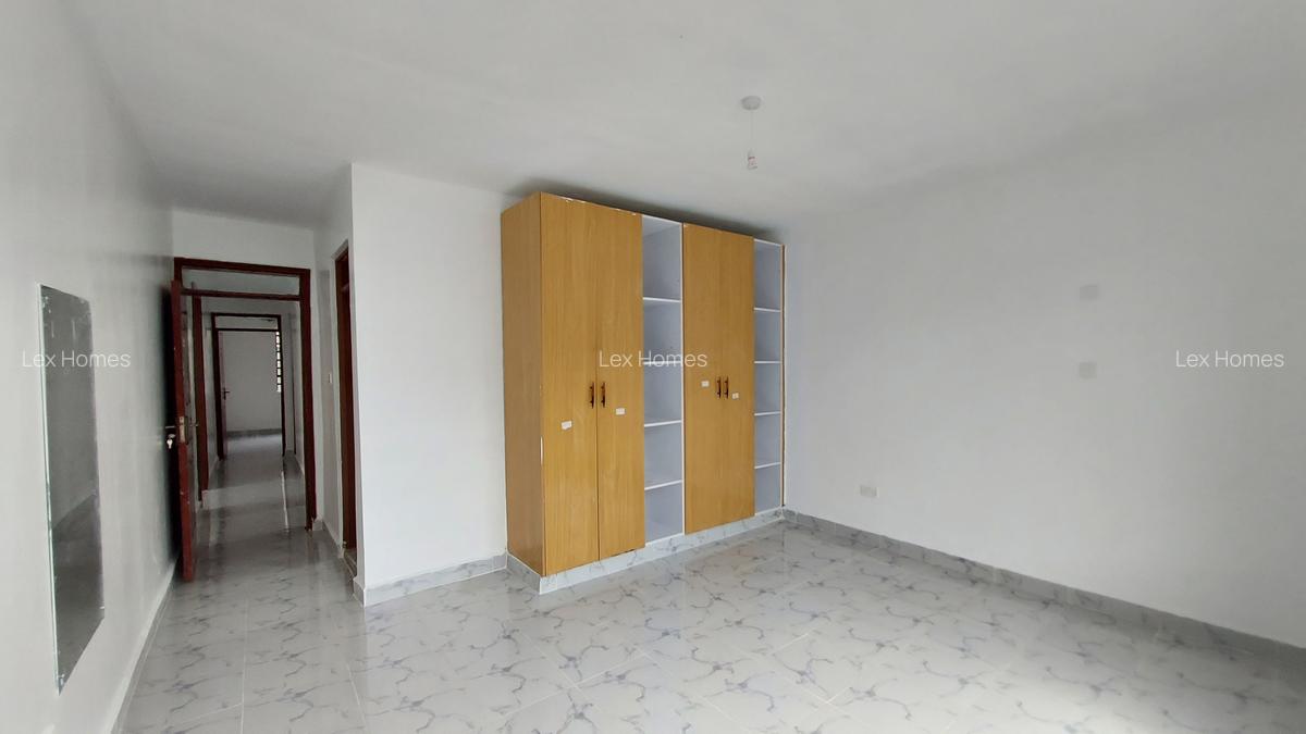 3 Bed House with En Suite at Rimpa - 12