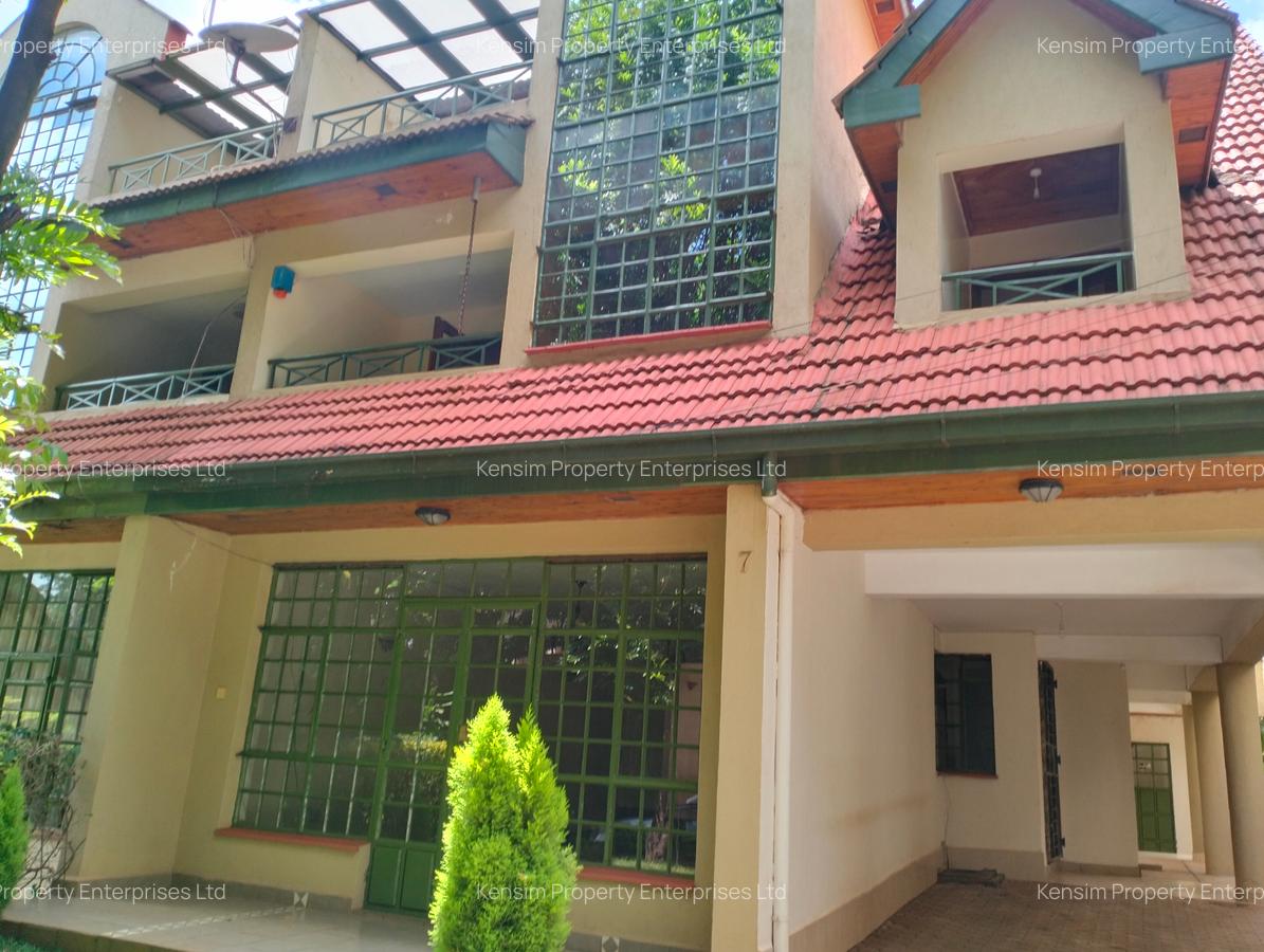 4 Bed Townhouse with En Suite in Lavington - 15