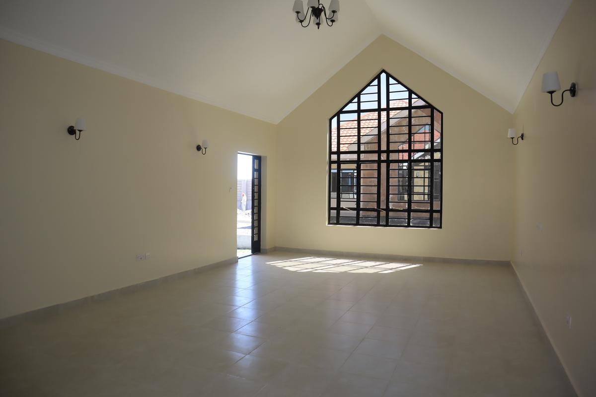 3 Bed House with En Suite at Acacia Area - 7