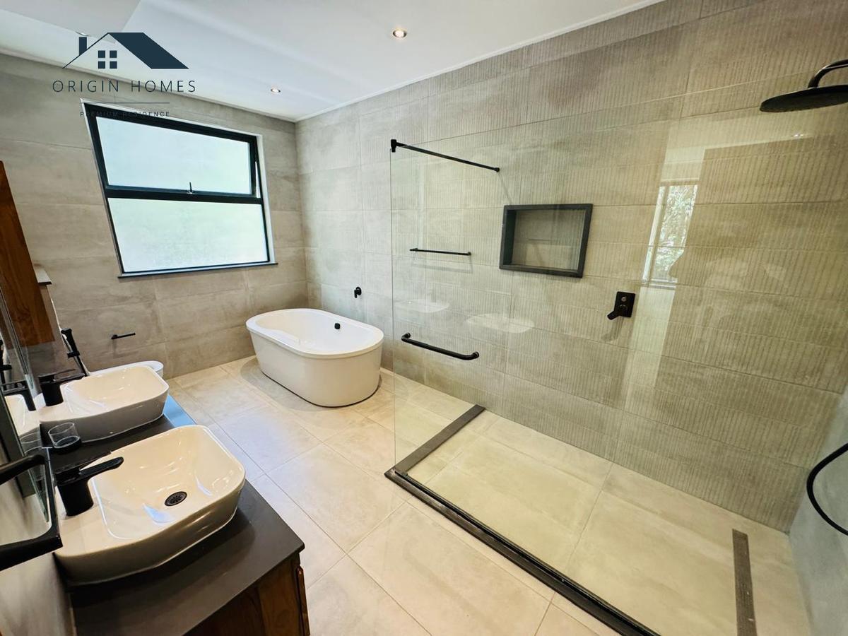 4 Bed Apartment with En Suite at Peponi Road - 15