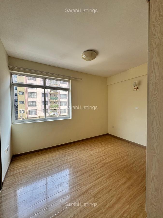 2 Bed Apartment with En Suite in Kilimani - 5