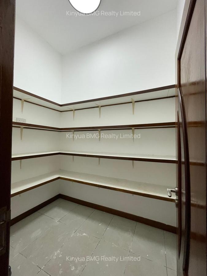Serviced 4 Bed Apartment with En Suite in Nyali Area - 4