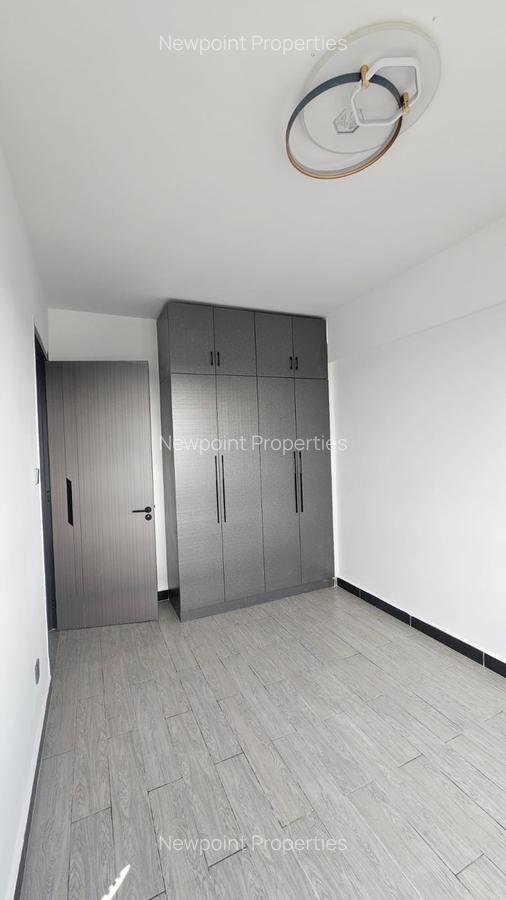 2 Bed Apartment with En Suite in Lavington - 7