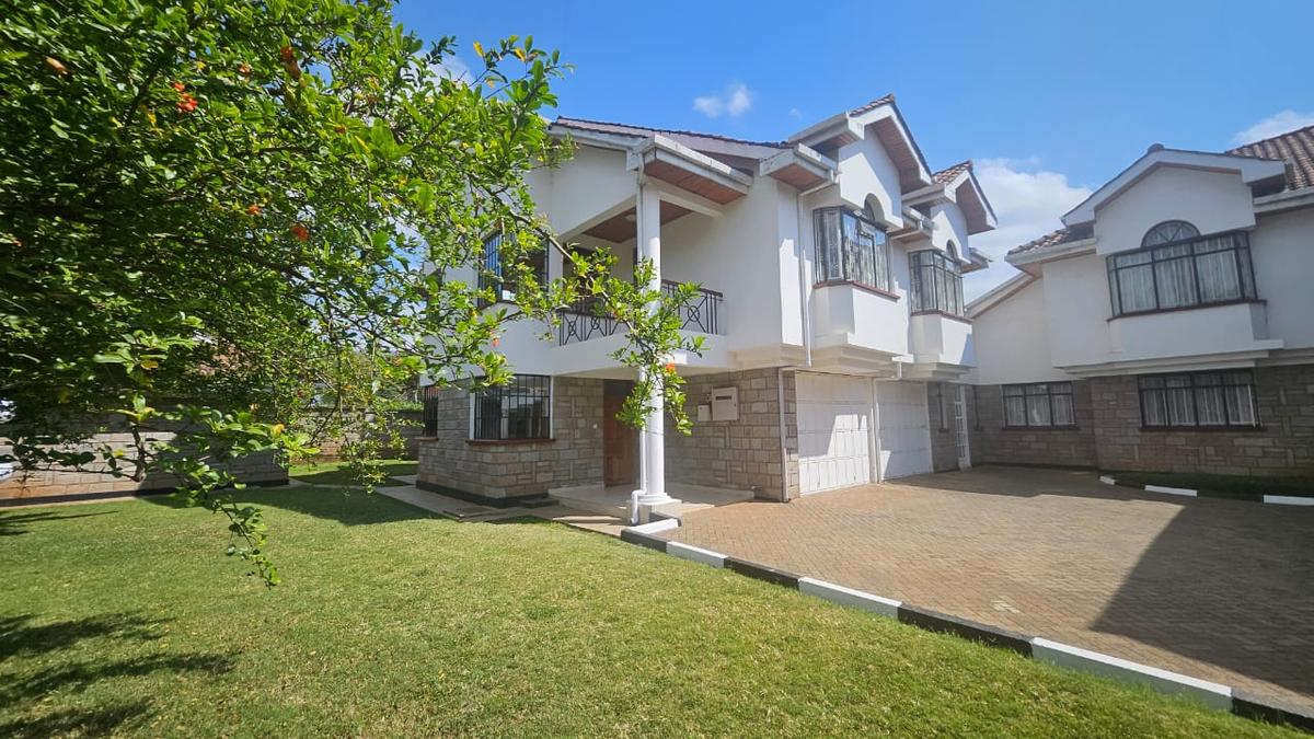 3 Bed House with En Suite at Mimosa - 1