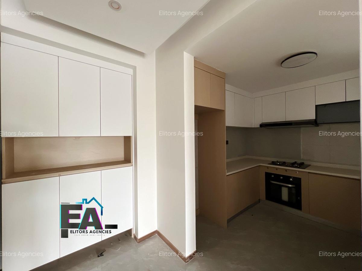 2 Bed Apartment with En Suite at Riverside Drive - 6