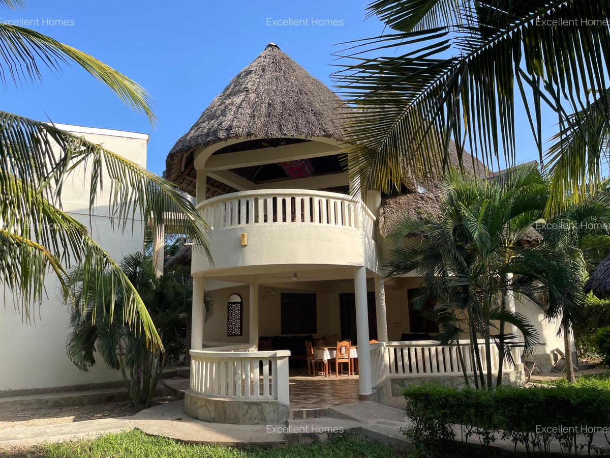 4 Bed Villa with En Suite at Diani Beach Road - 1