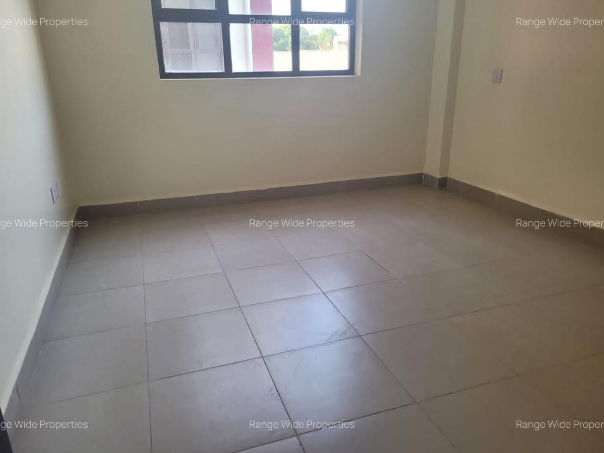 2 Bed Apartment with En Suite at Parklands - 2