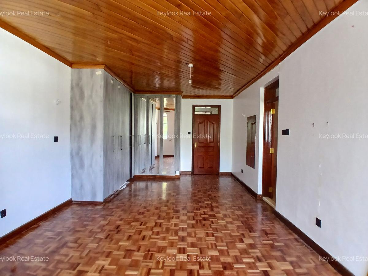 4 Bed Townhouse with En Suite in Lavington - 13
