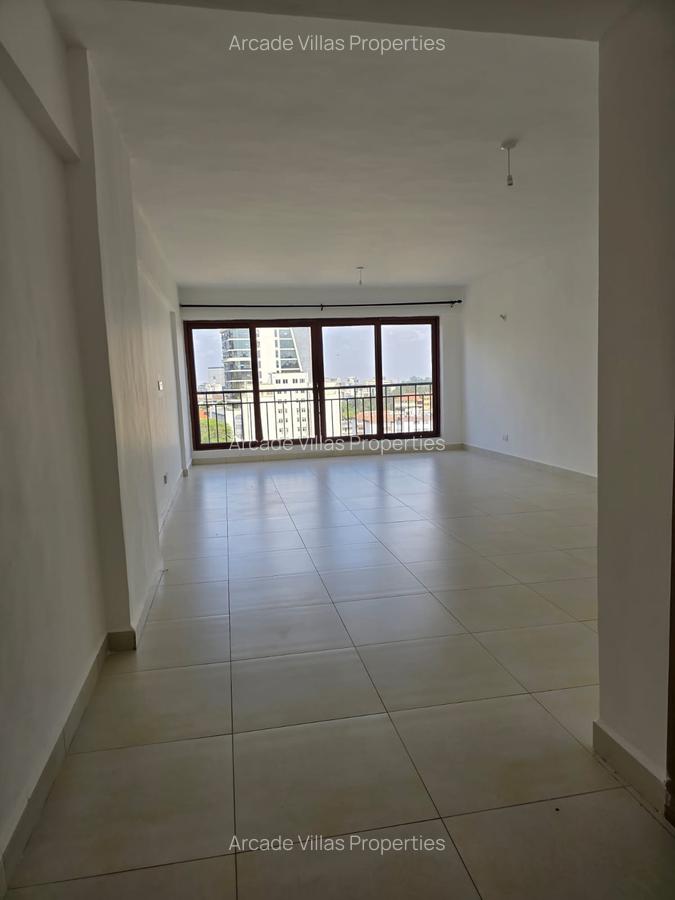 3 Bed Apartment with En Suite in Westlands Area - 11