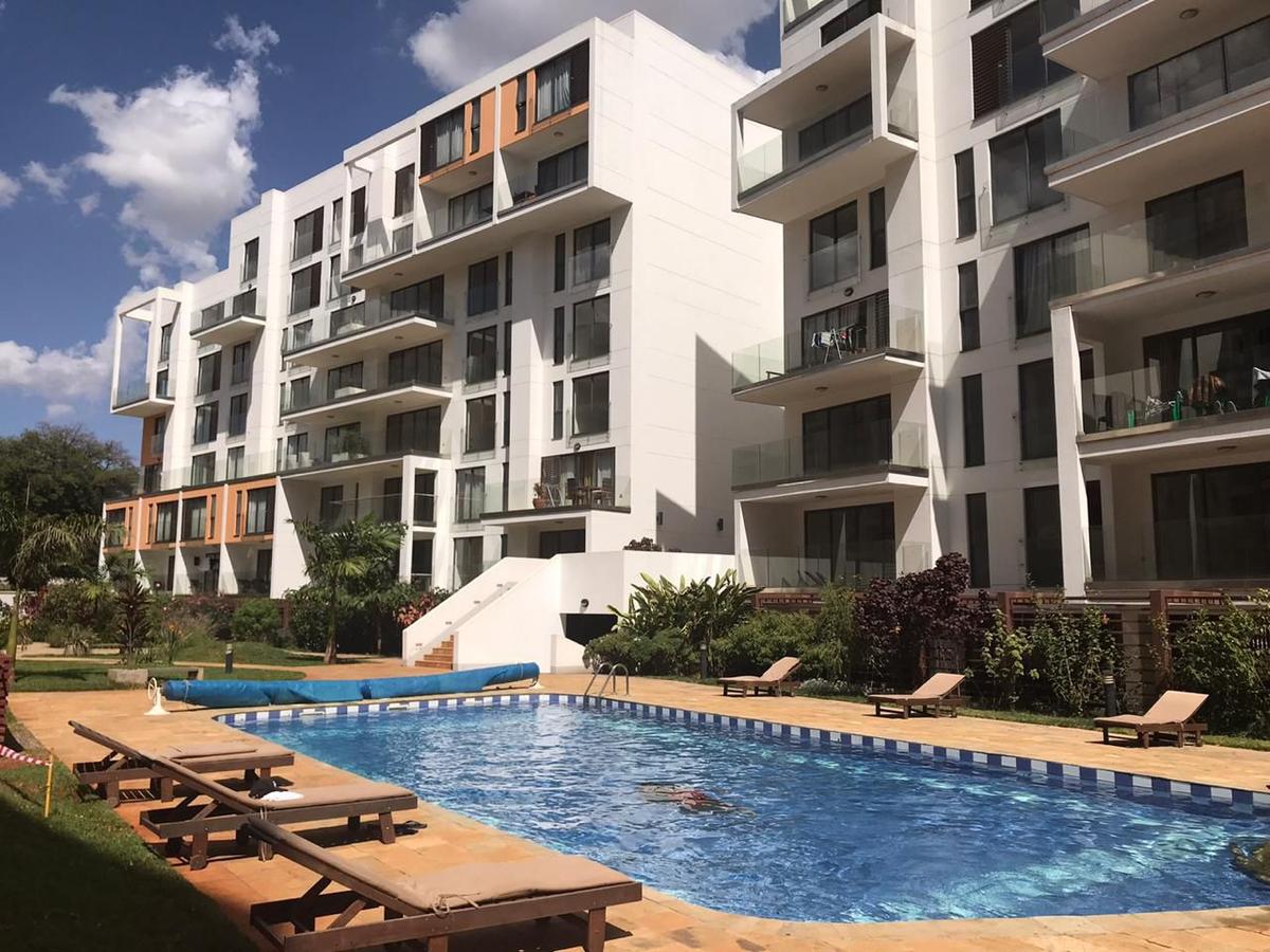 3 Bed Apartment with En Suite at Garden Estate - 1