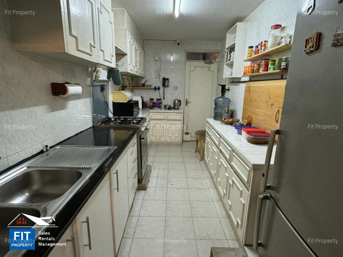 4 Bed House in Parklands - 4