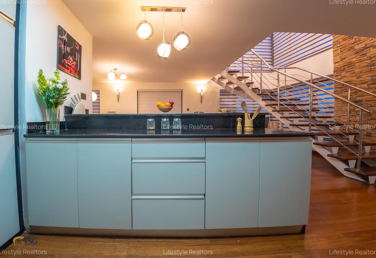 Serviced 2 Bed Apartment with En Suite at Wood Avenue - 8